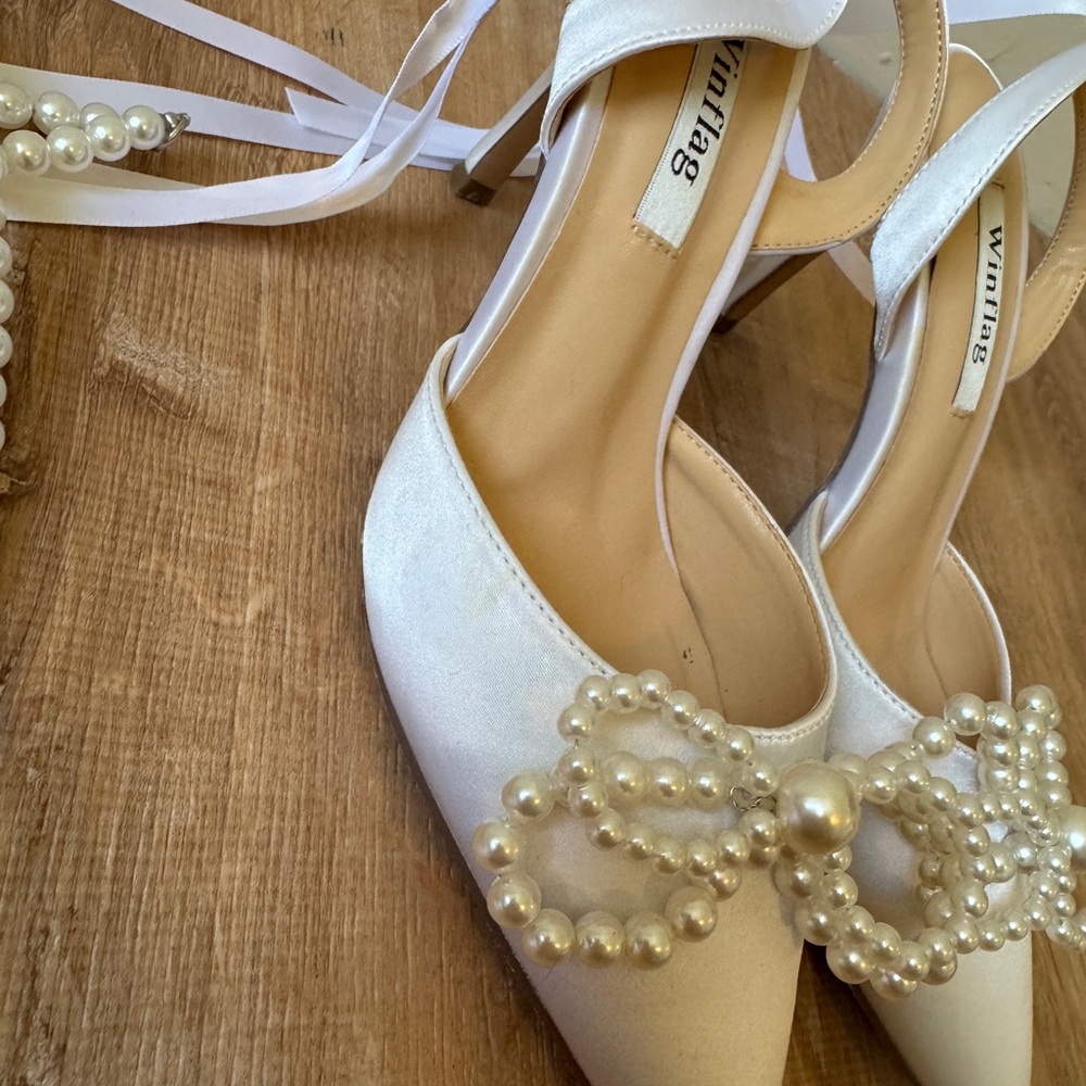 Pointy White Pearl Bridal Heels - Picture 7 of 10